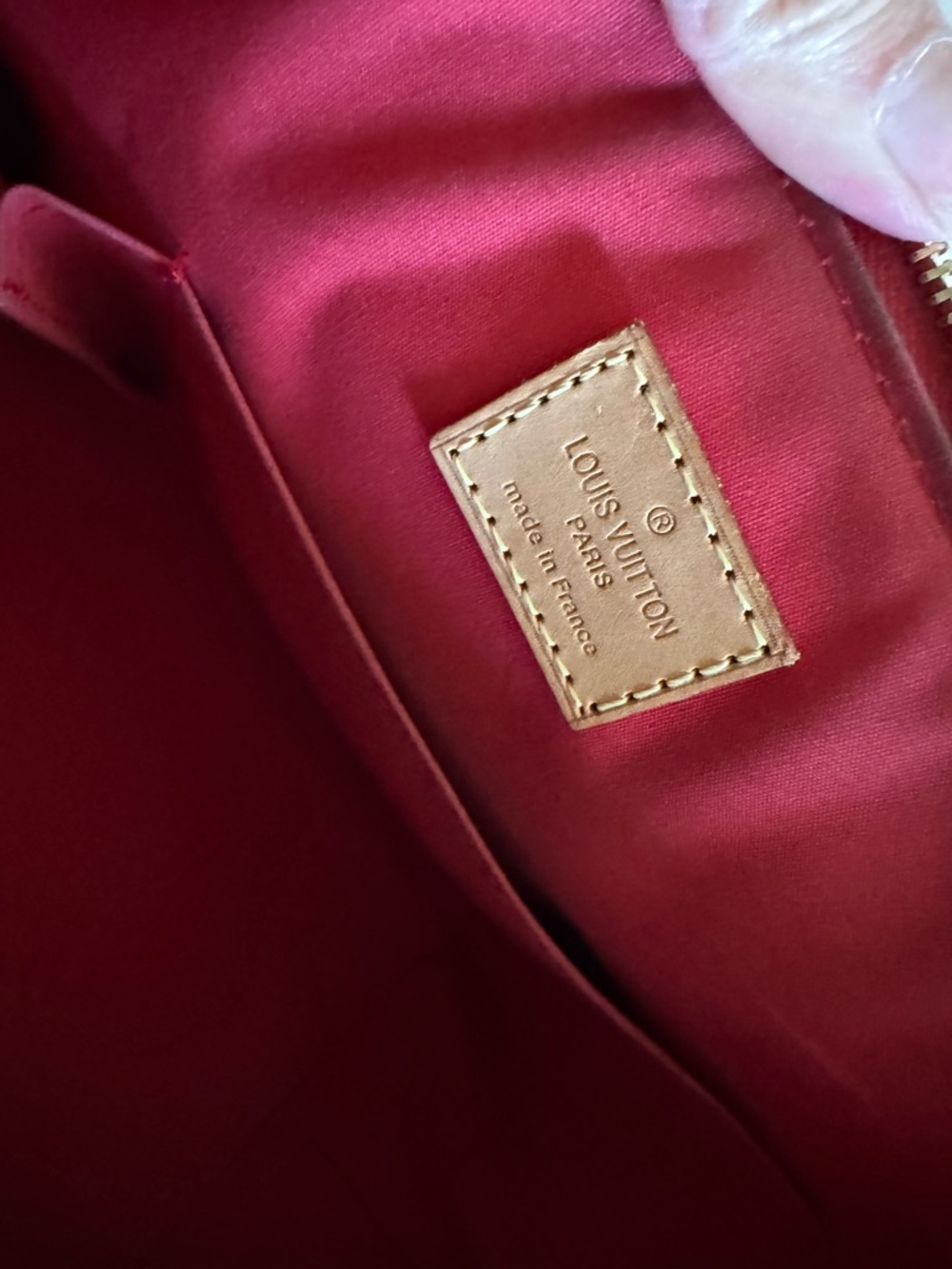 Louis Vuitton Red Vernis Bag - Picture 4 of 11